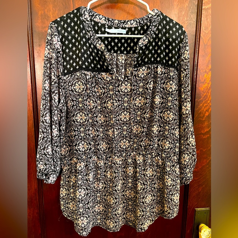 Maurices Black and taupe blouse. Tie neck 3/4 sleeves. Elastic waist size XL